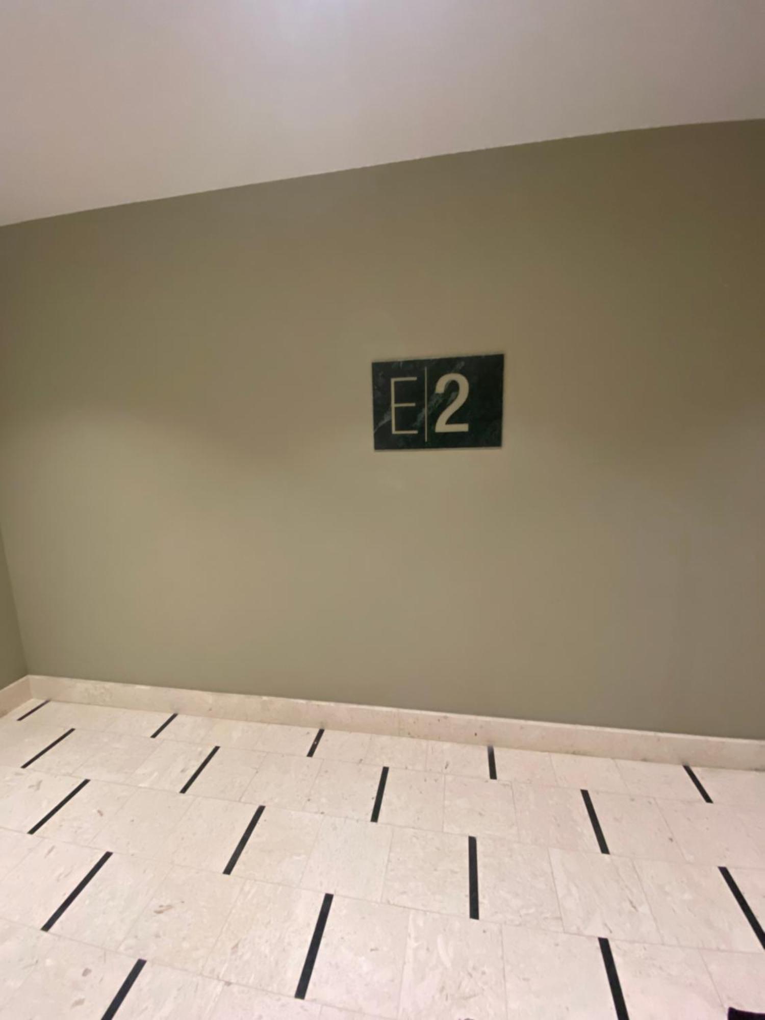 Green Leaf Apartment ティラナ エクステリア 写真